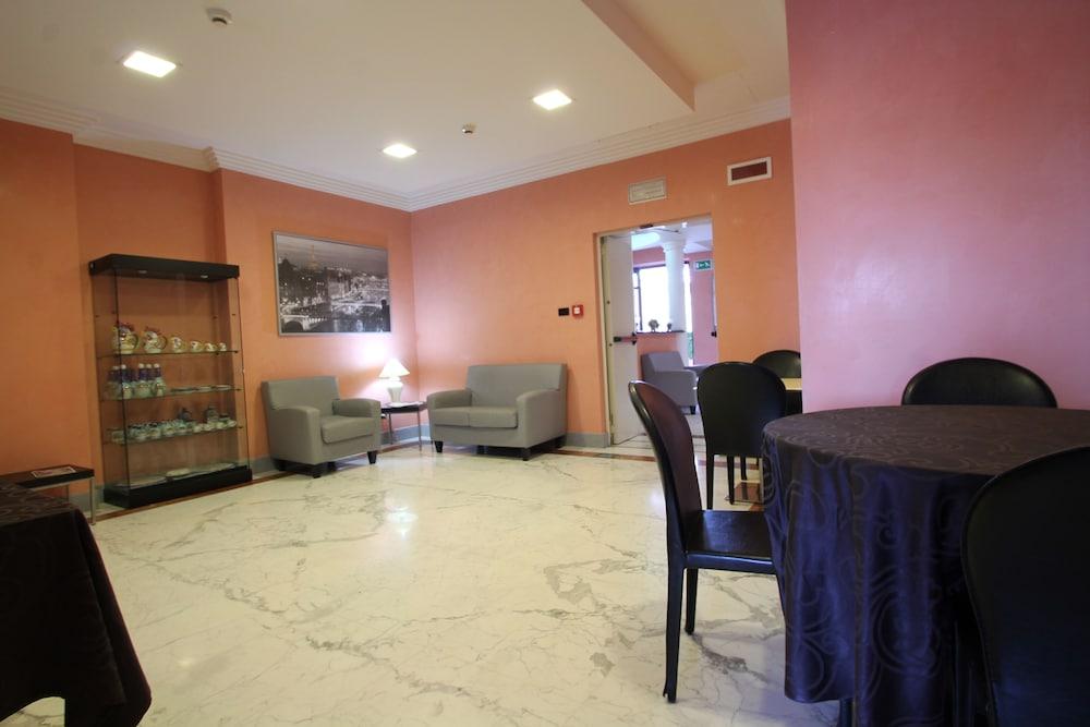 Hotel Star Monterotondo  Kültér fotó
